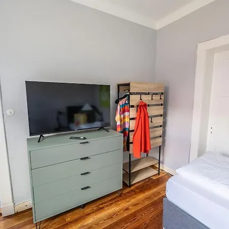 Doppelhaushaelfte Zentrumsnah Appartement